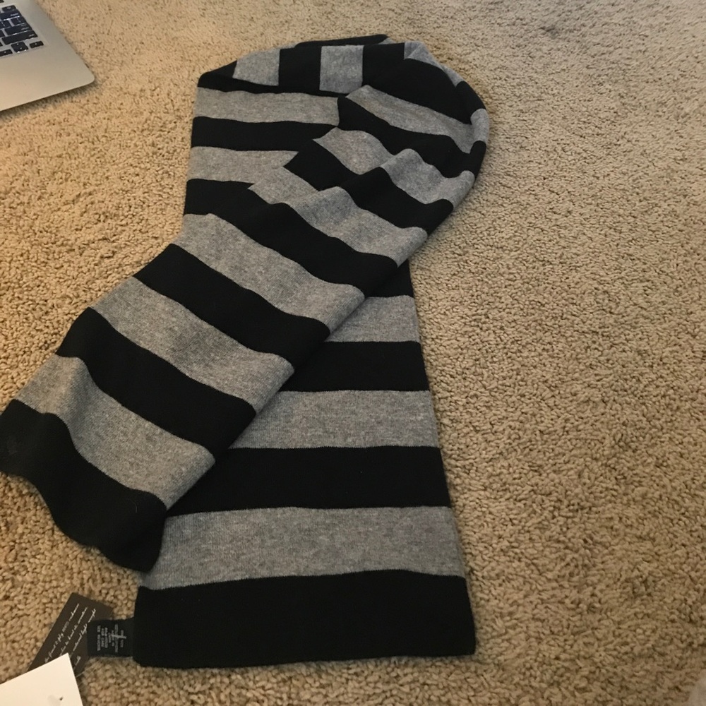 Brand new cashmere scarf